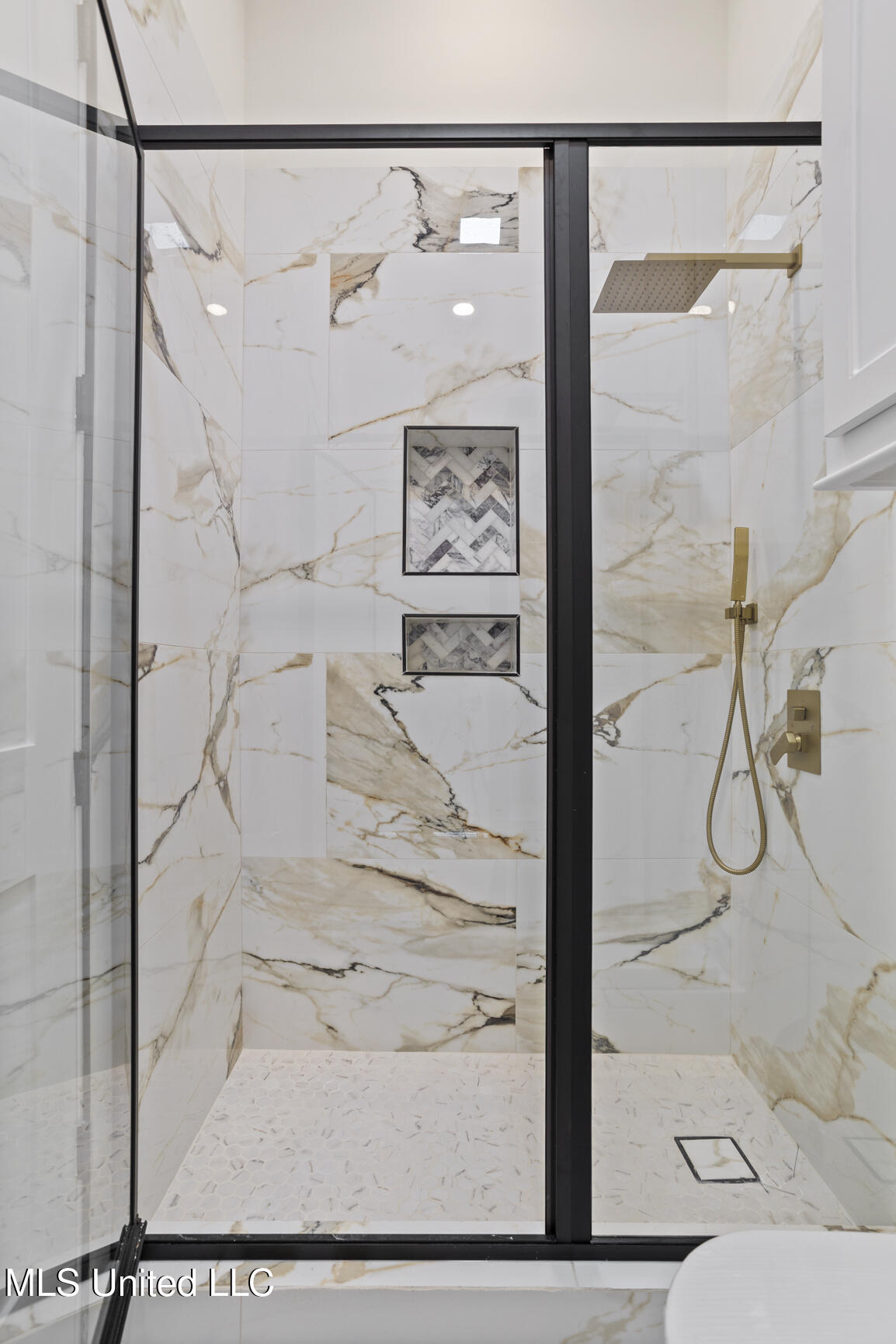 102 Venice Circle, Madison