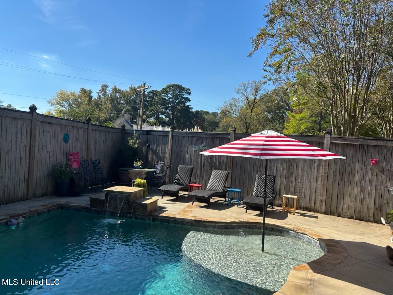 135 Winter Teal Place