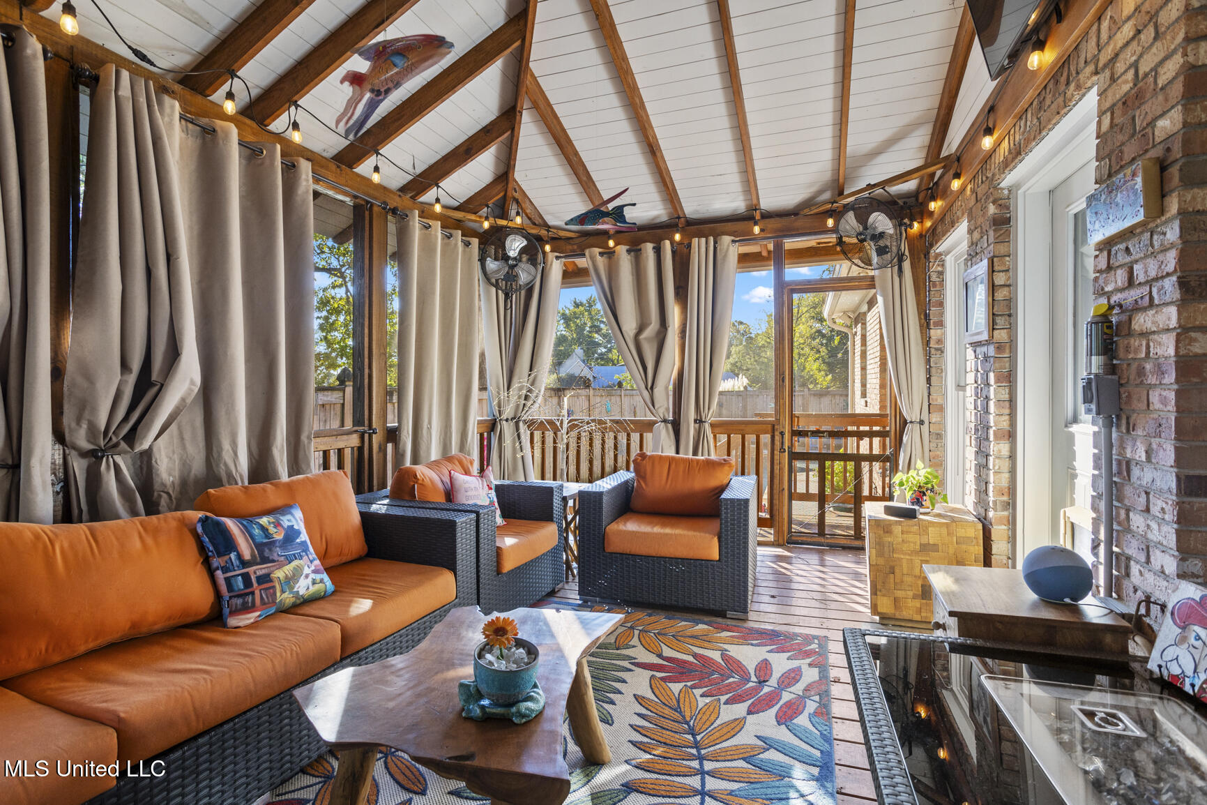 135 Winter Teal Place