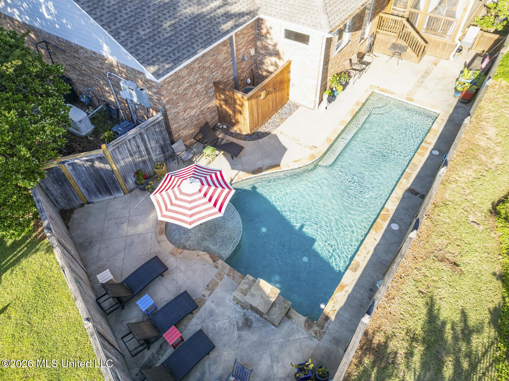 135 Winter Teal Place