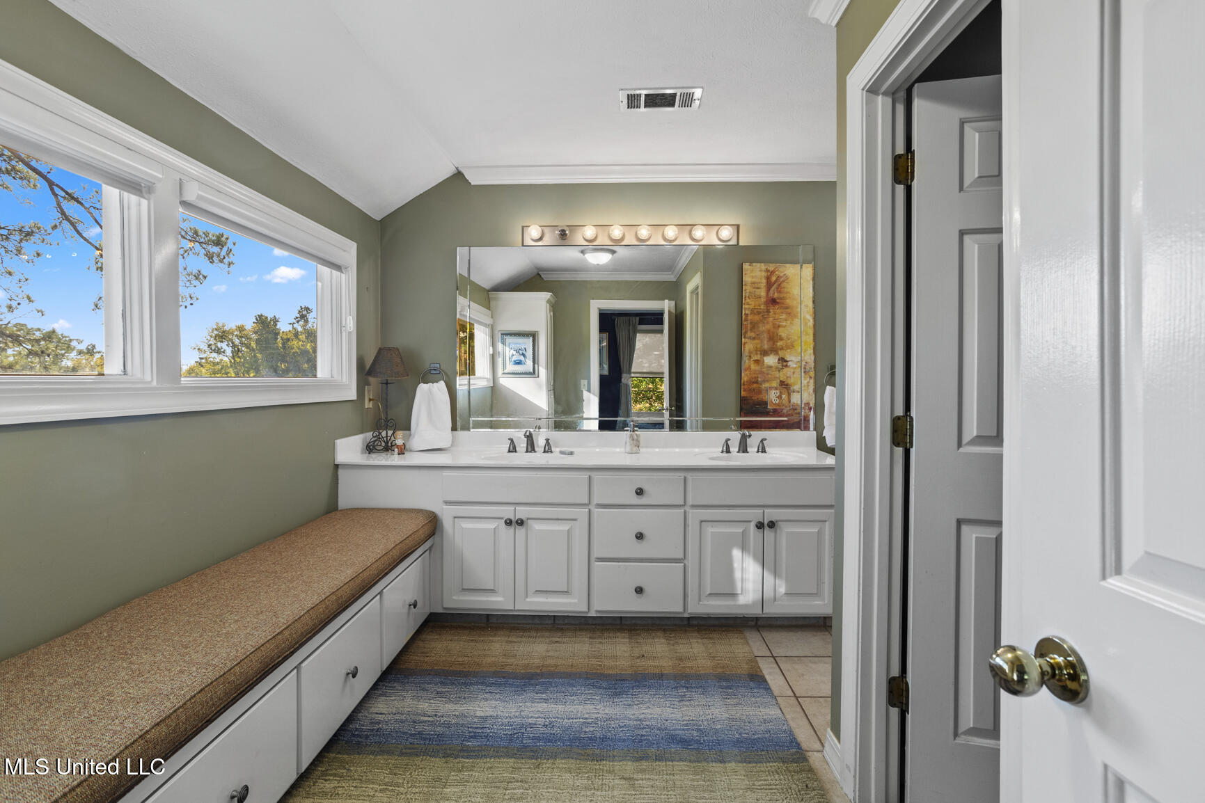 135 Winter Teal Place