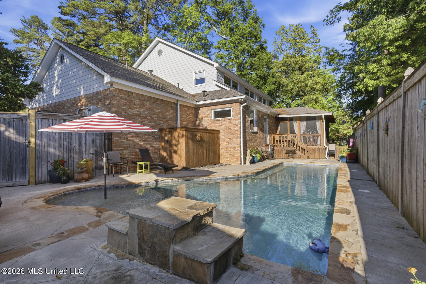 135 Winter Teal Place