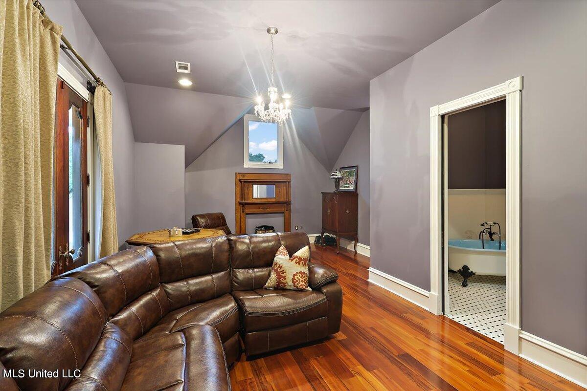 122 Old Orchard Road