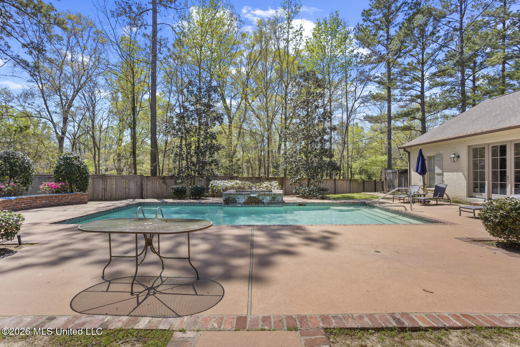 130 Summer Lake Drive