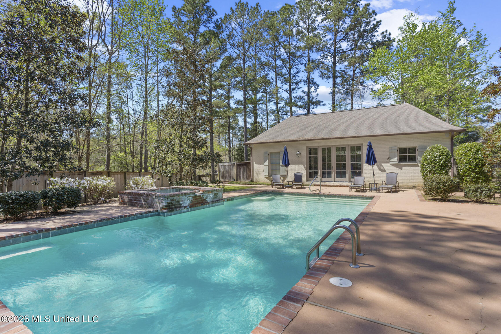 130 Summer Lake Drive