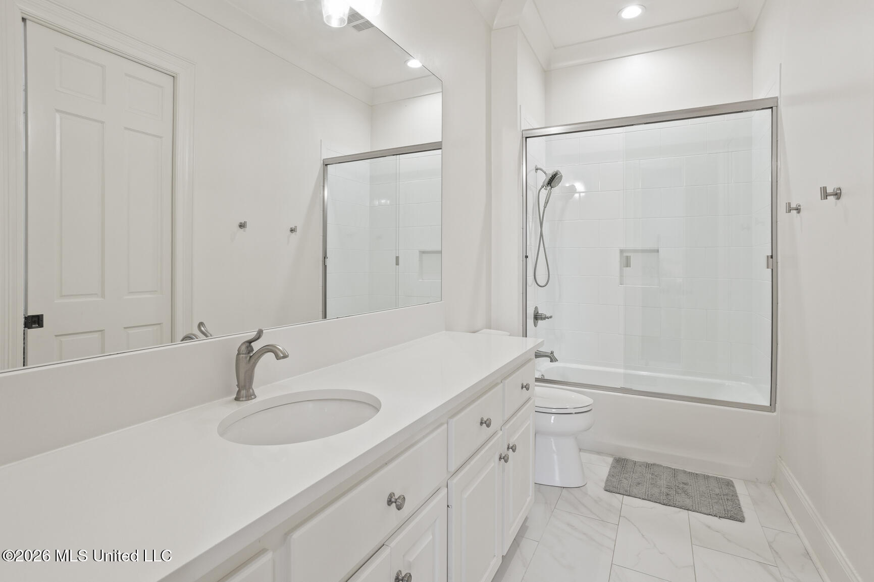 130 Summer Lake Drive