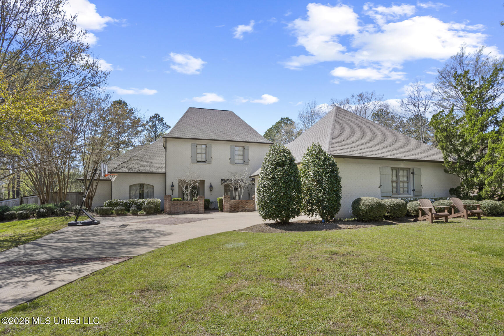 130 Summer Lake Drive