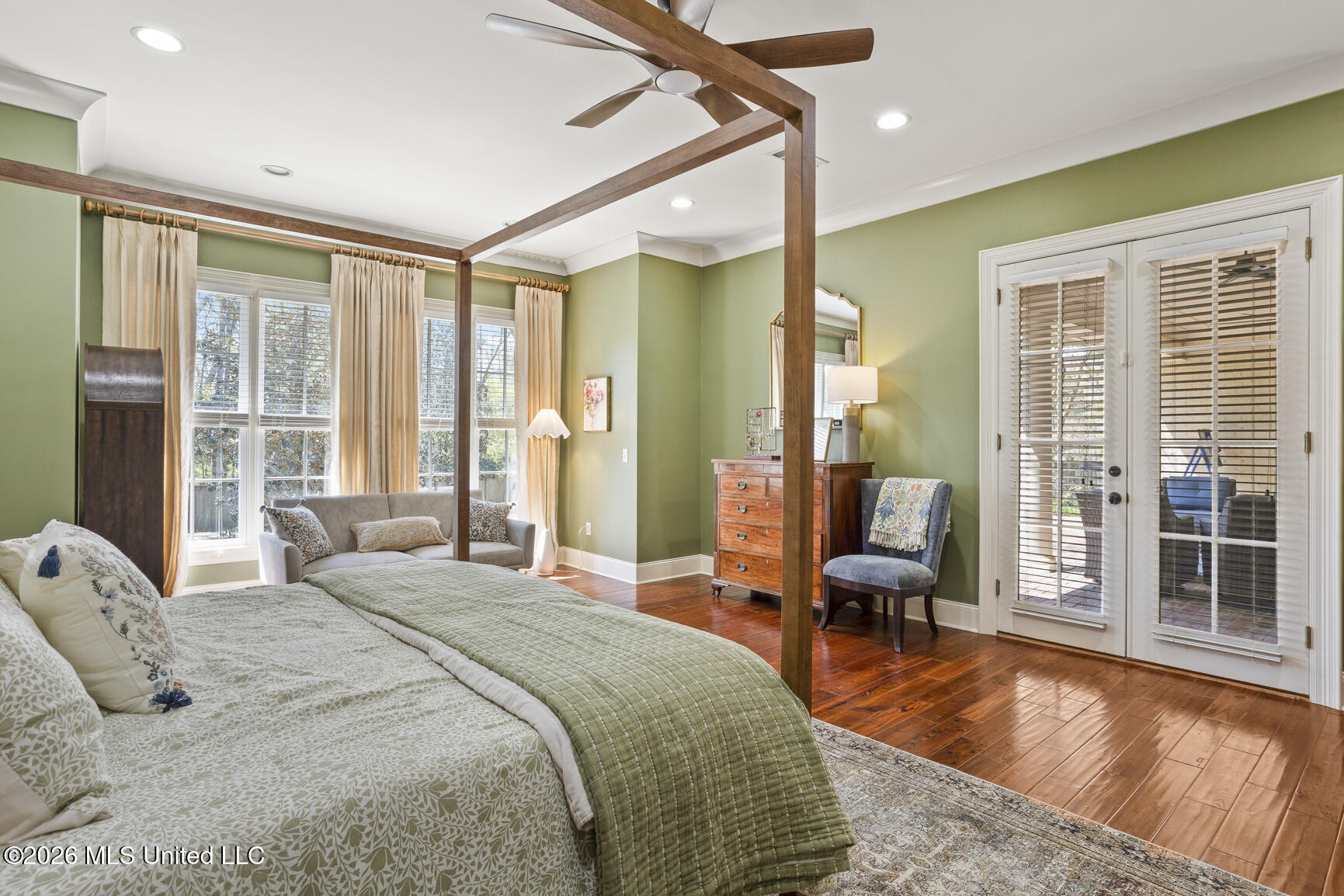 130 Summer Lake Drive