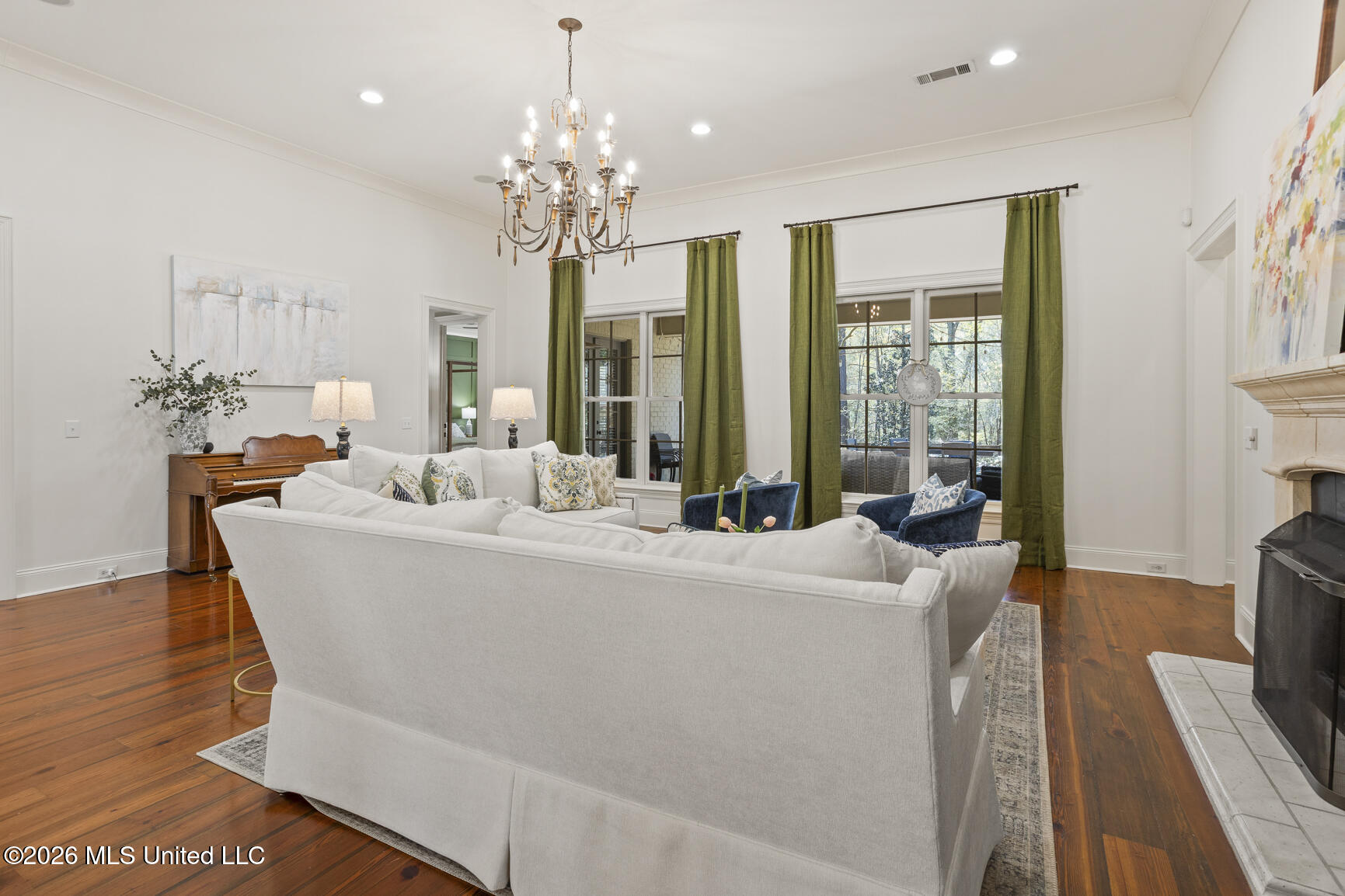 130 Summer Lake Drive