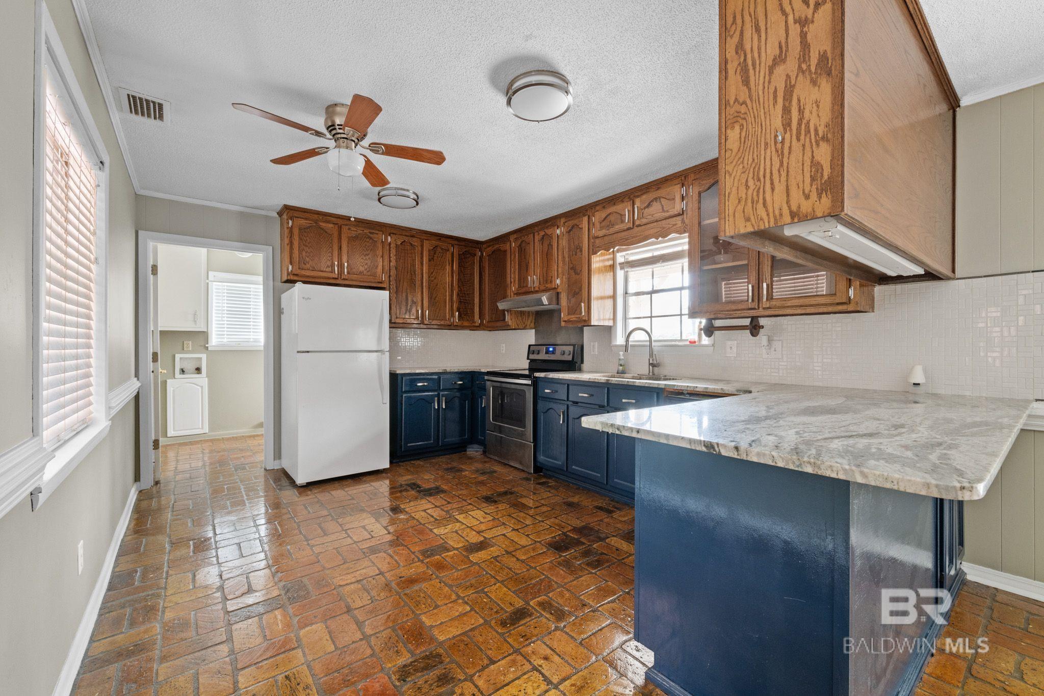 1309 Bradley Avenue