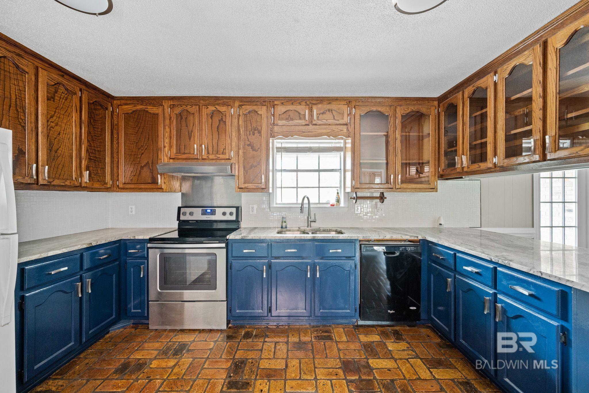 1309 Bradley Avenue