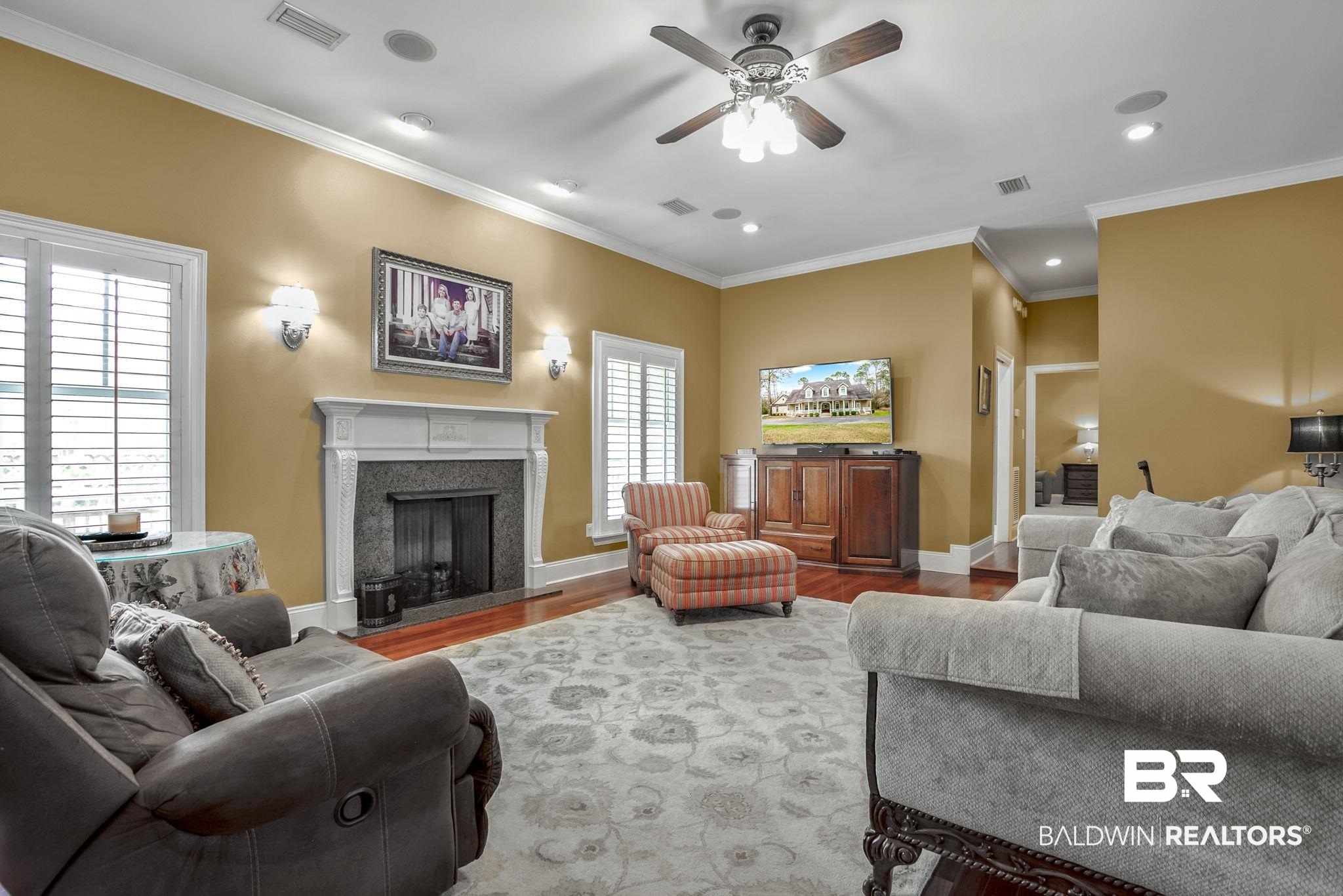 300 1/2 Brookwood Drive
