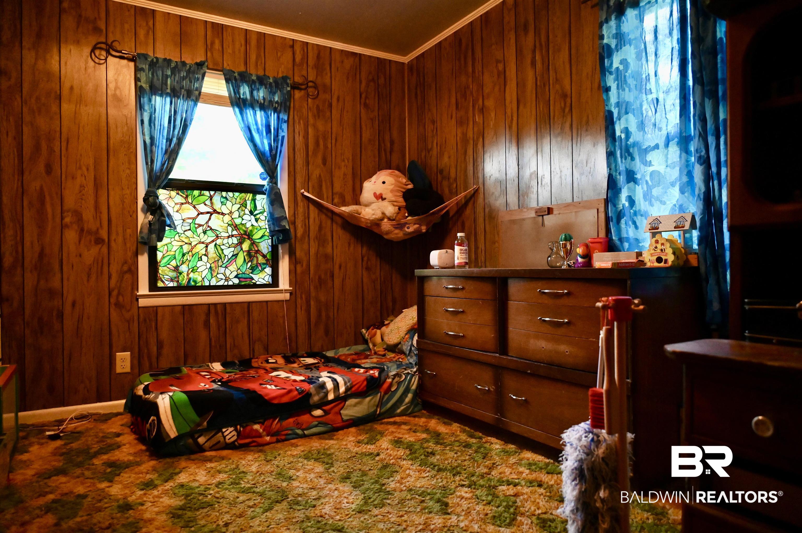 2300 Wolf Log Road