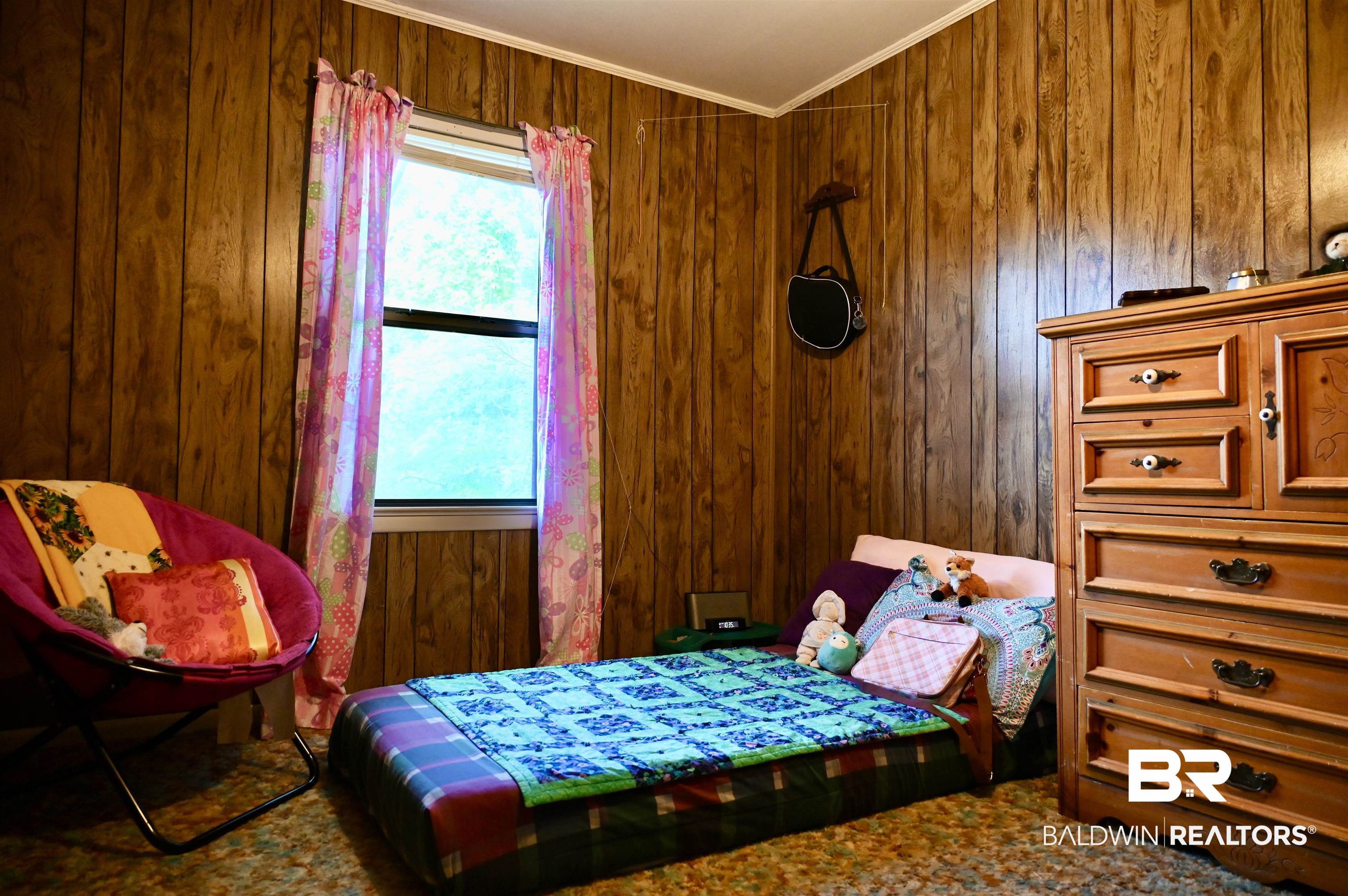 2300 Wolf Log Road