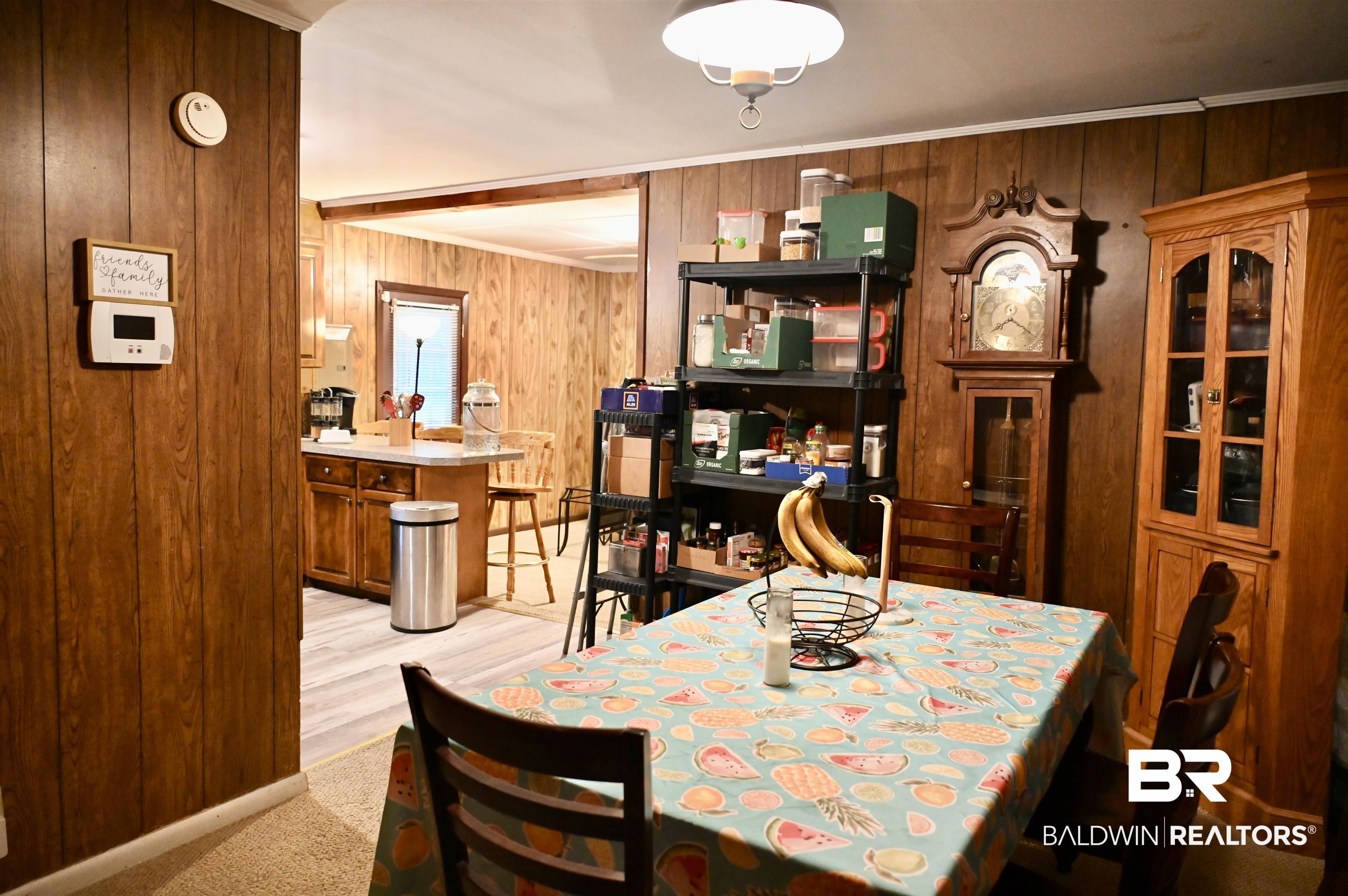 2300 Wolf Log Road