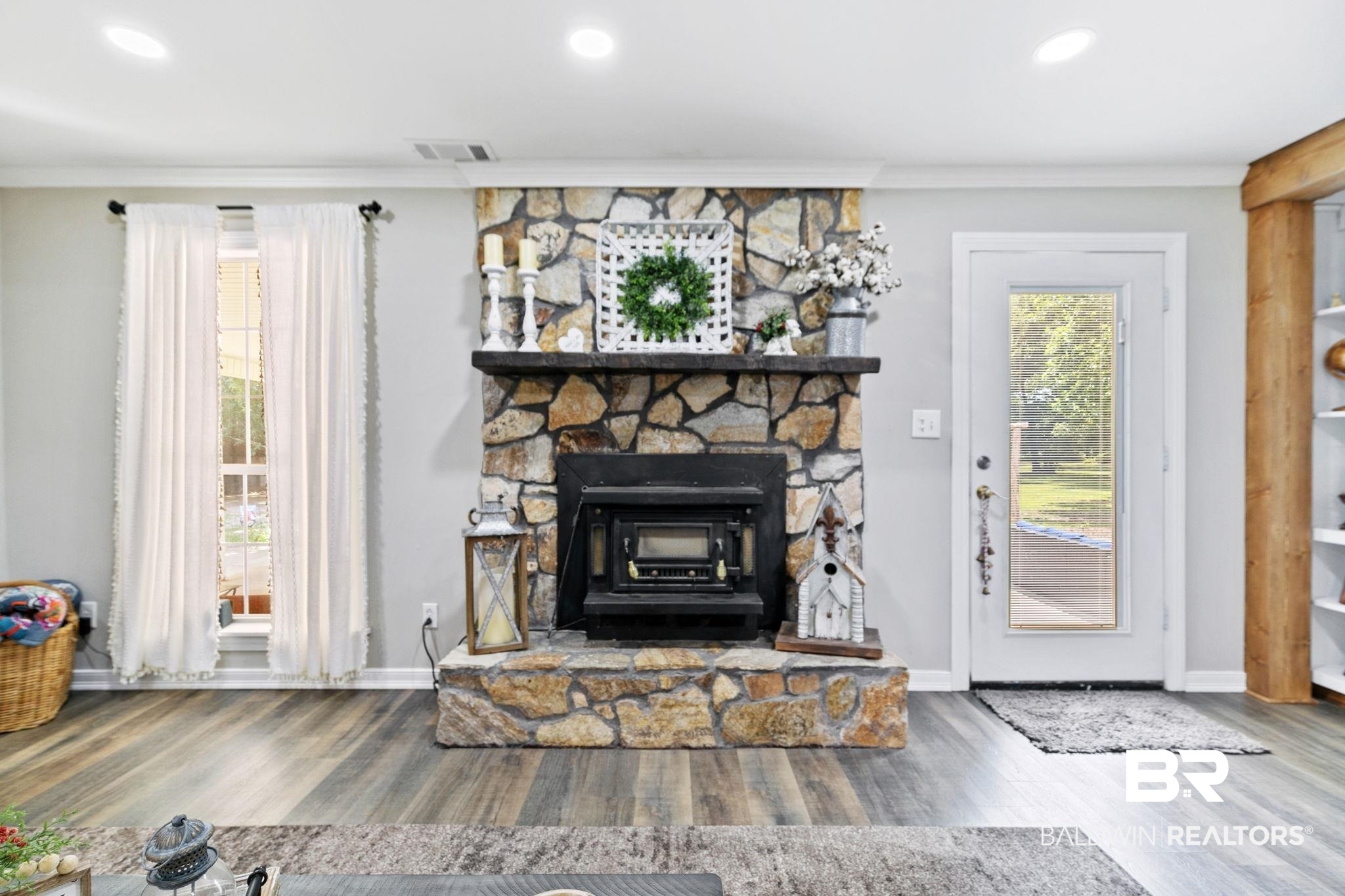 370 Parker Lane