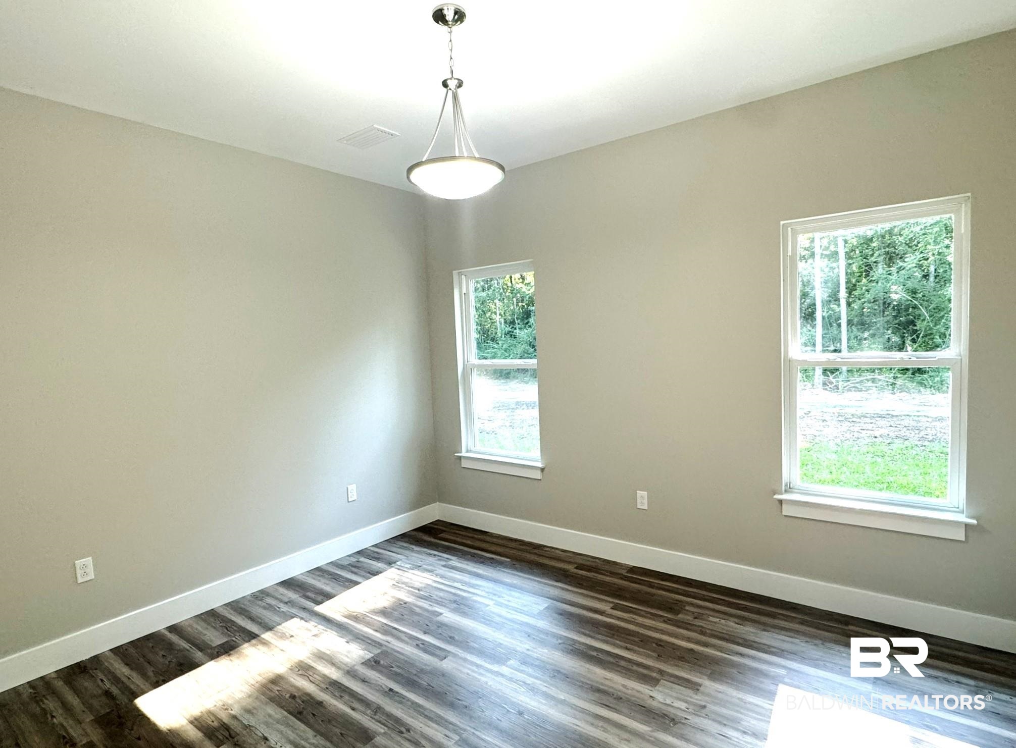 275 Edgewood Court