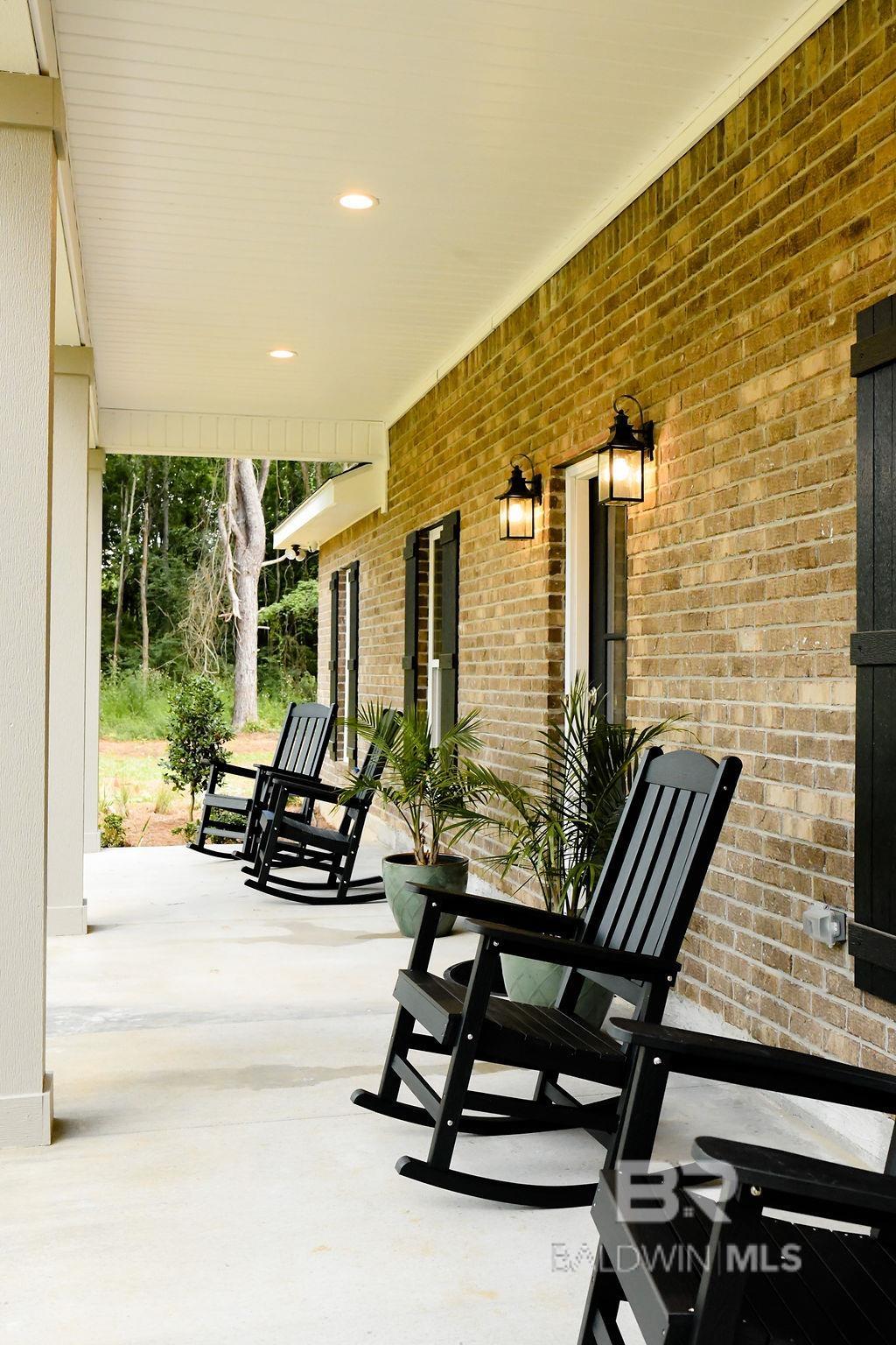 275 Edgewood Court