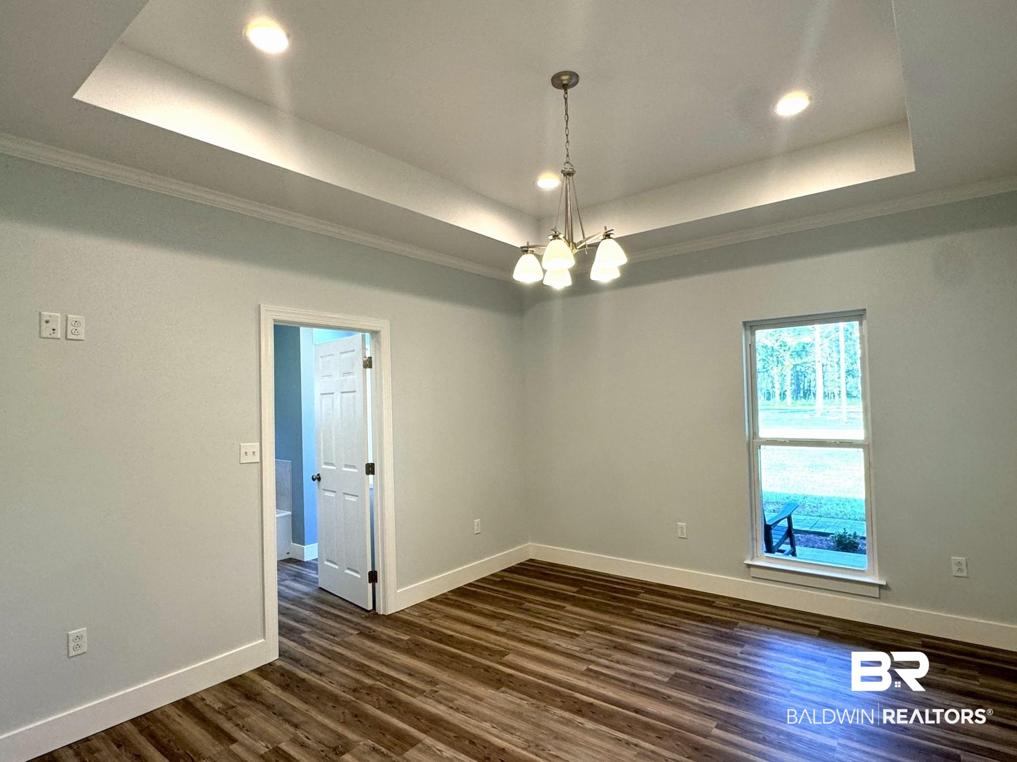 275 Edgewood Court