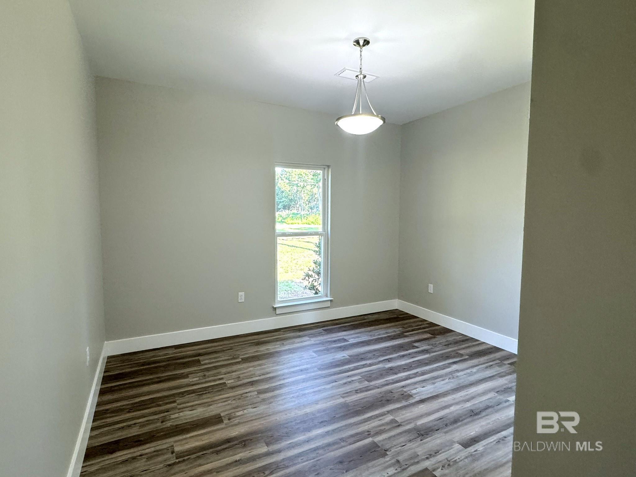 275 Edgewood Court