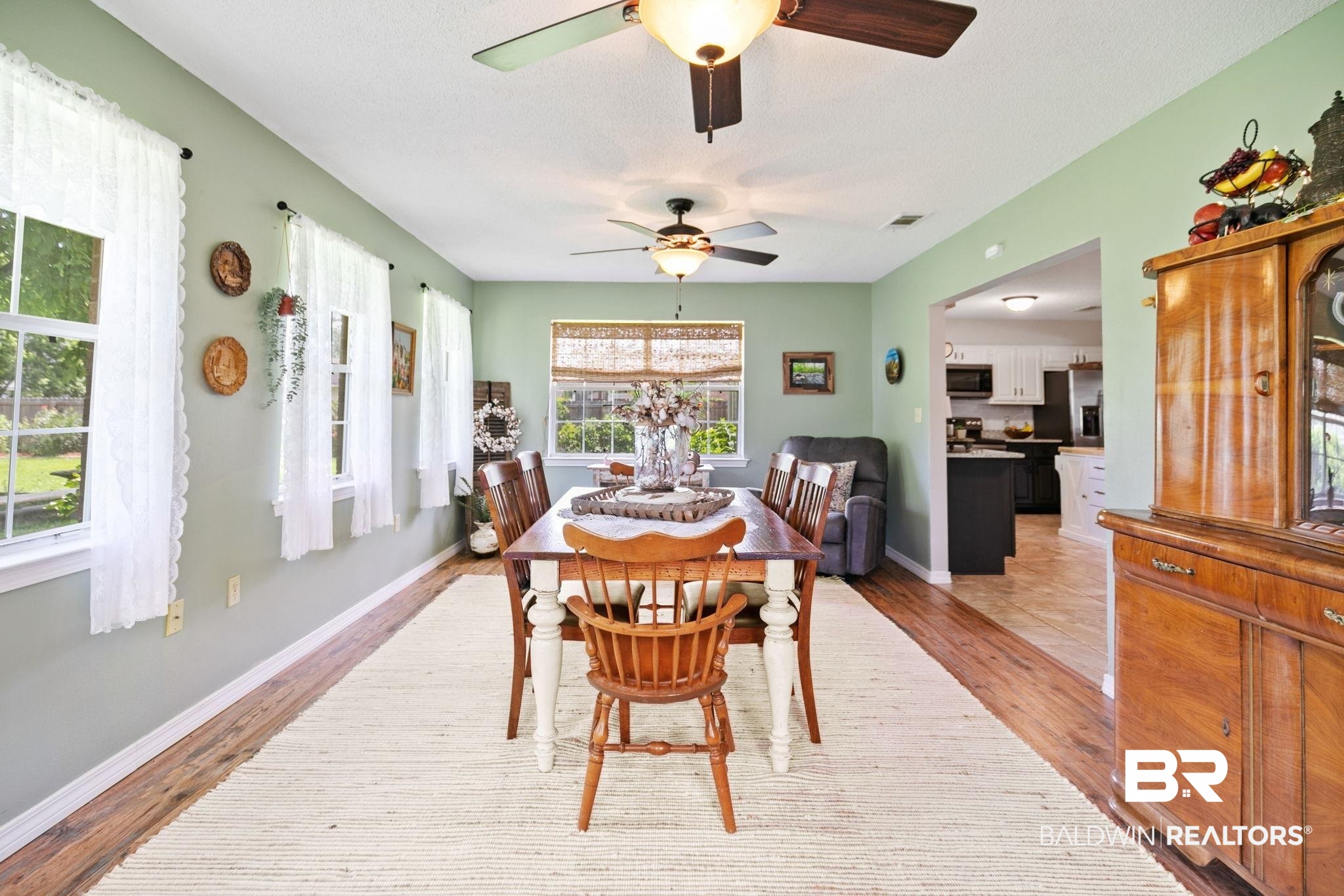53 N Magnolia Circle