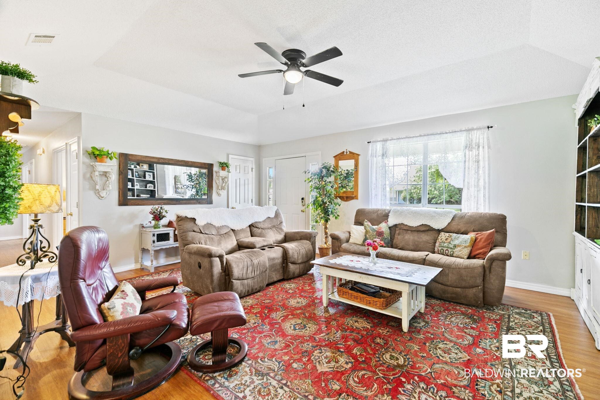 53 N Magnolia Circle