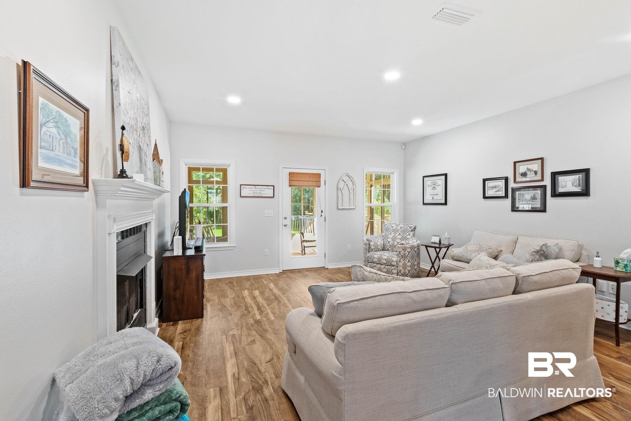 706 Jillian Place