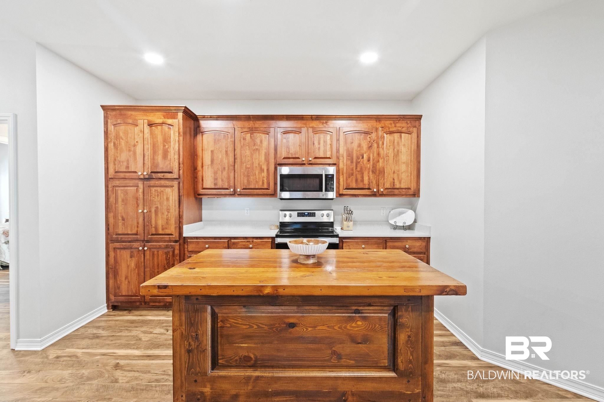 706 Jillian Place