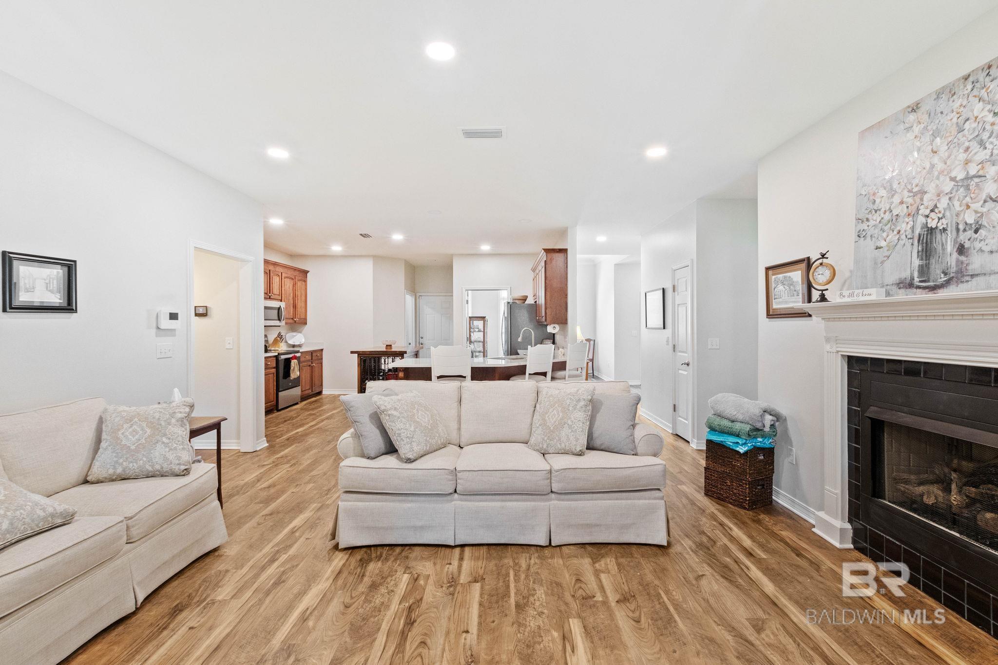 706 Jillian Place