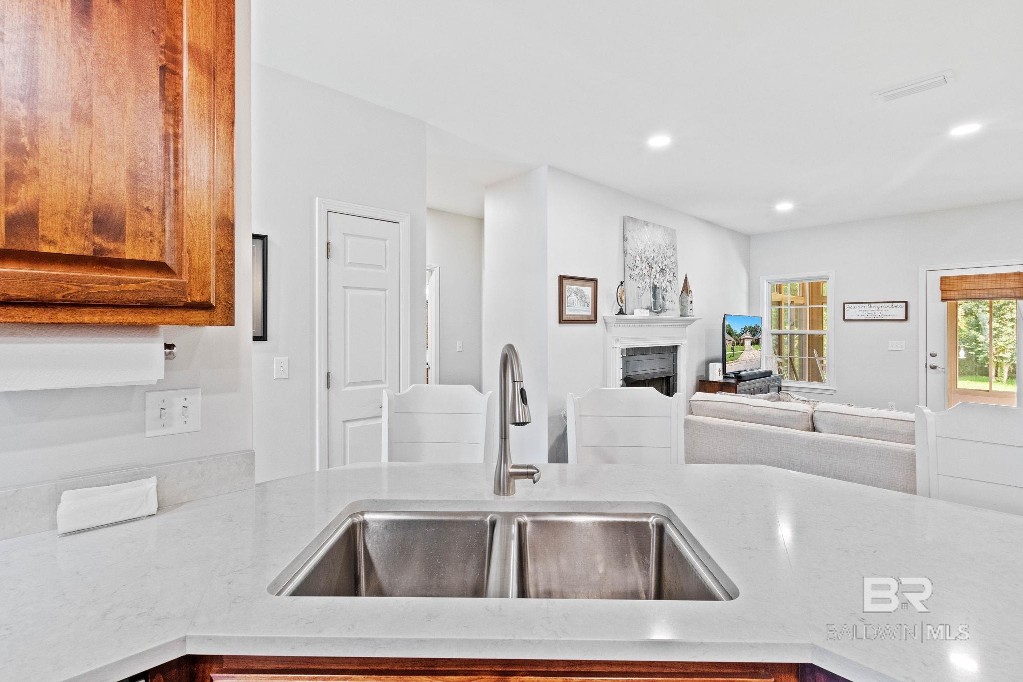 706 Jillian Place