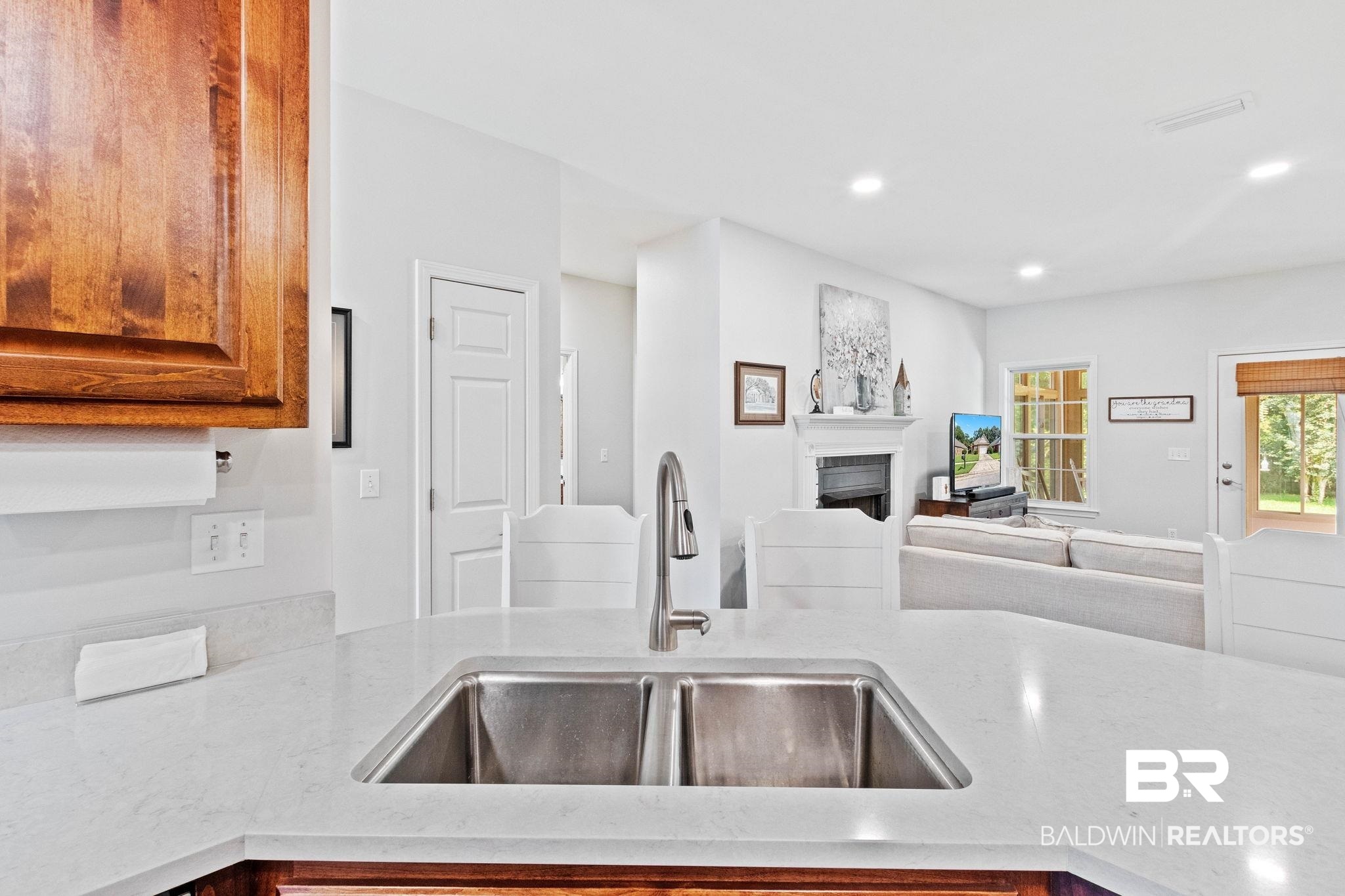 706 Jillian Place