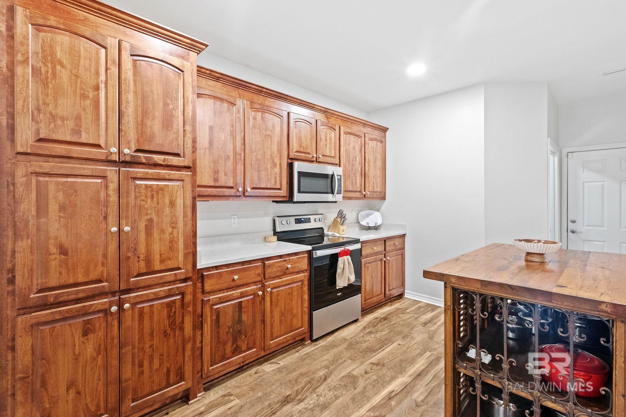 706 Jillian Place