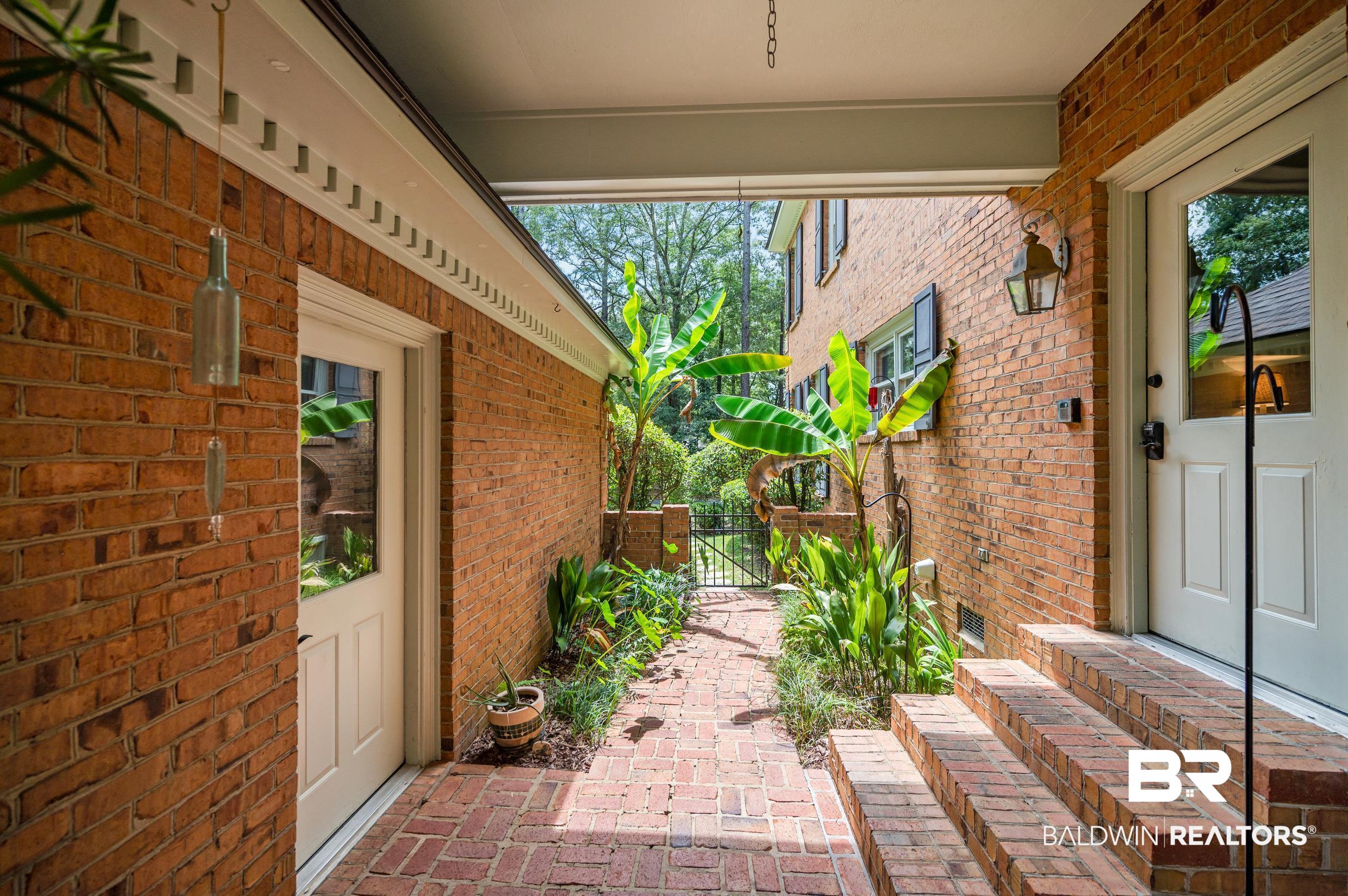 1945 Kimberly Drive