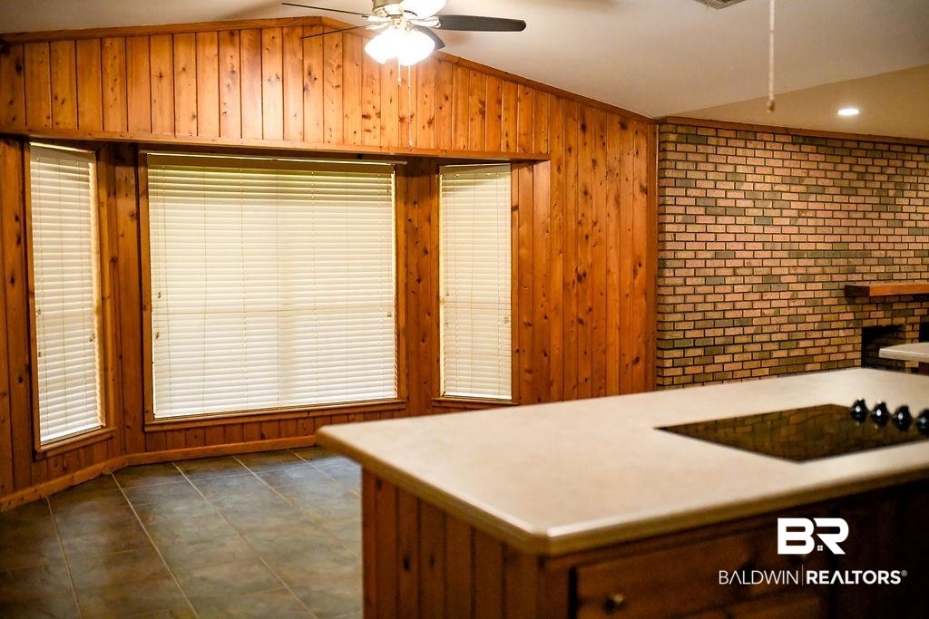 111 Honey Drive