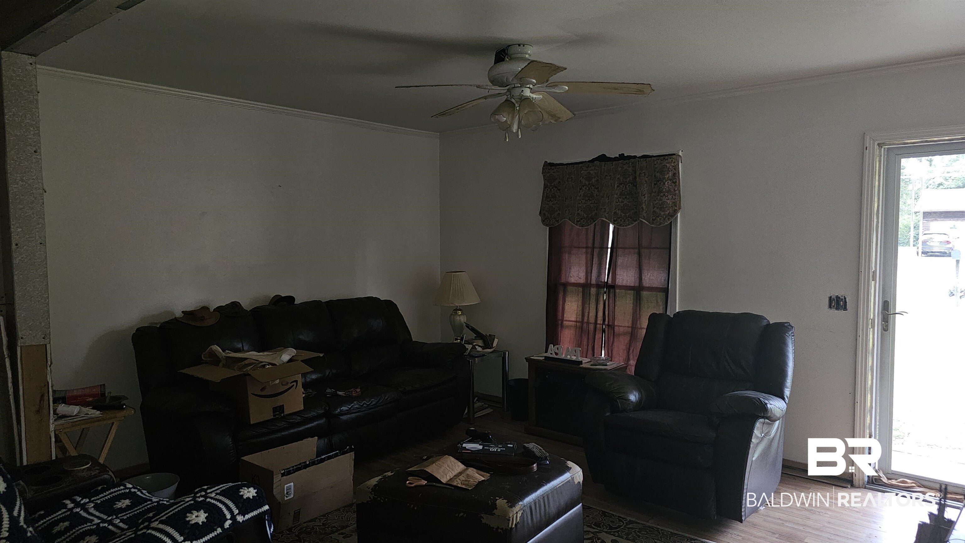 216 6th Avenue