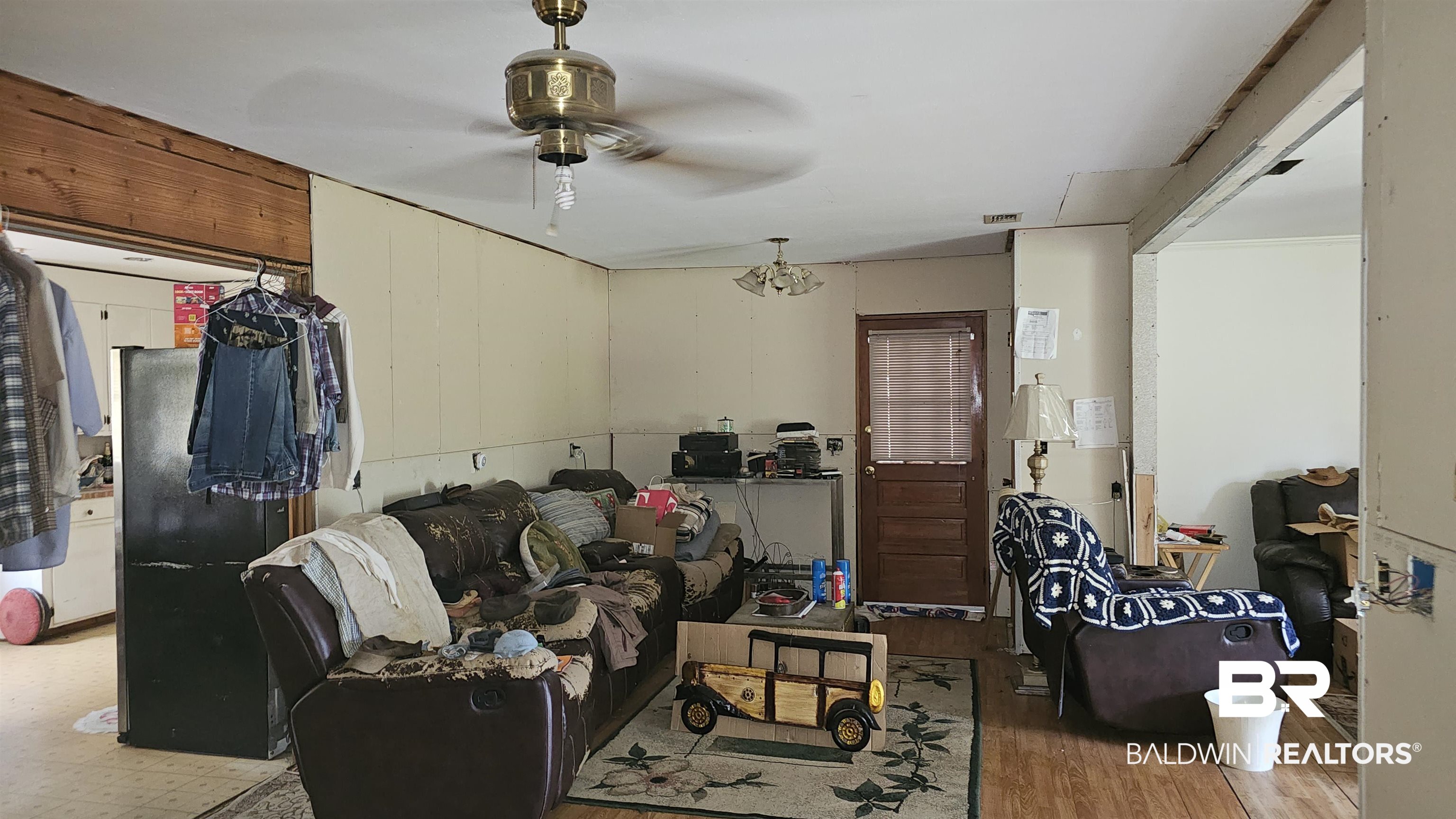 216 6th Avenue