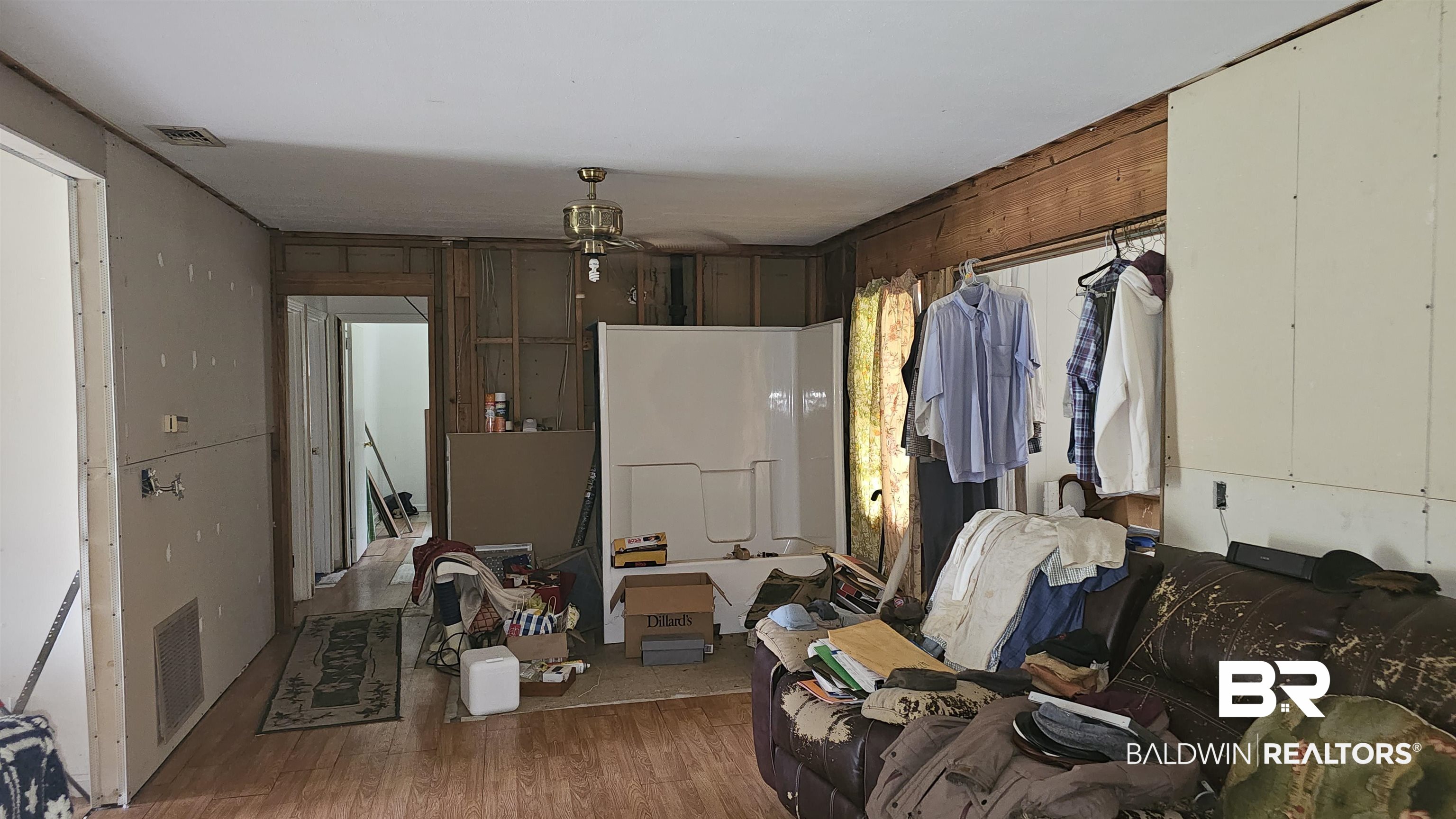 216 6th Avenue