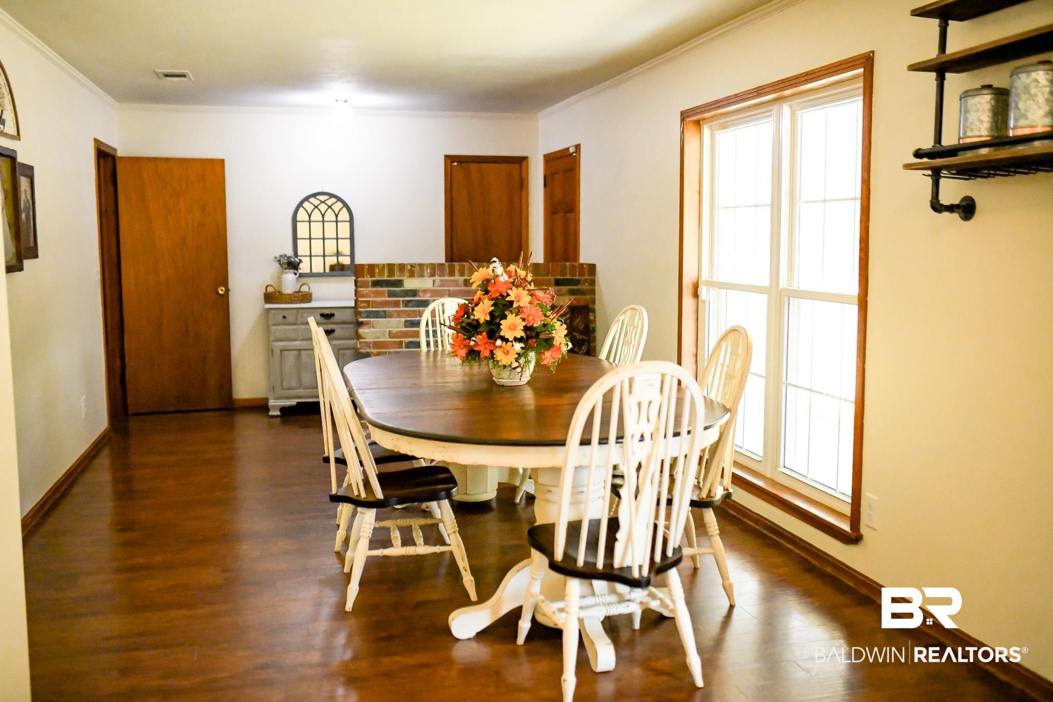 533 Green Acres Road