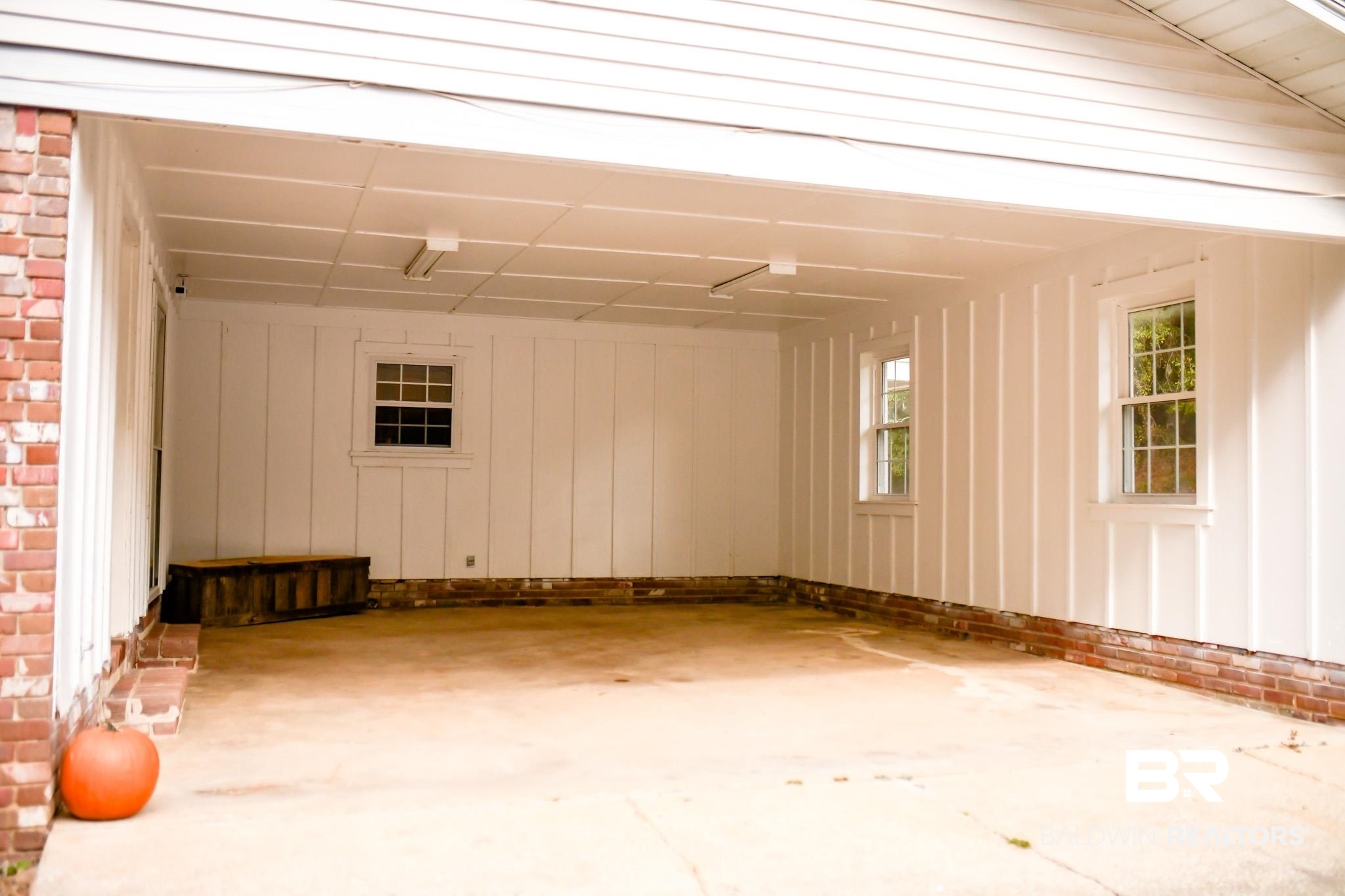 533 Green Acres Road