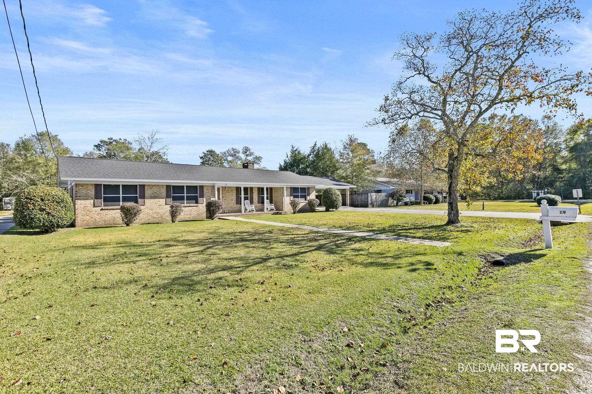 19 Rollins Place
