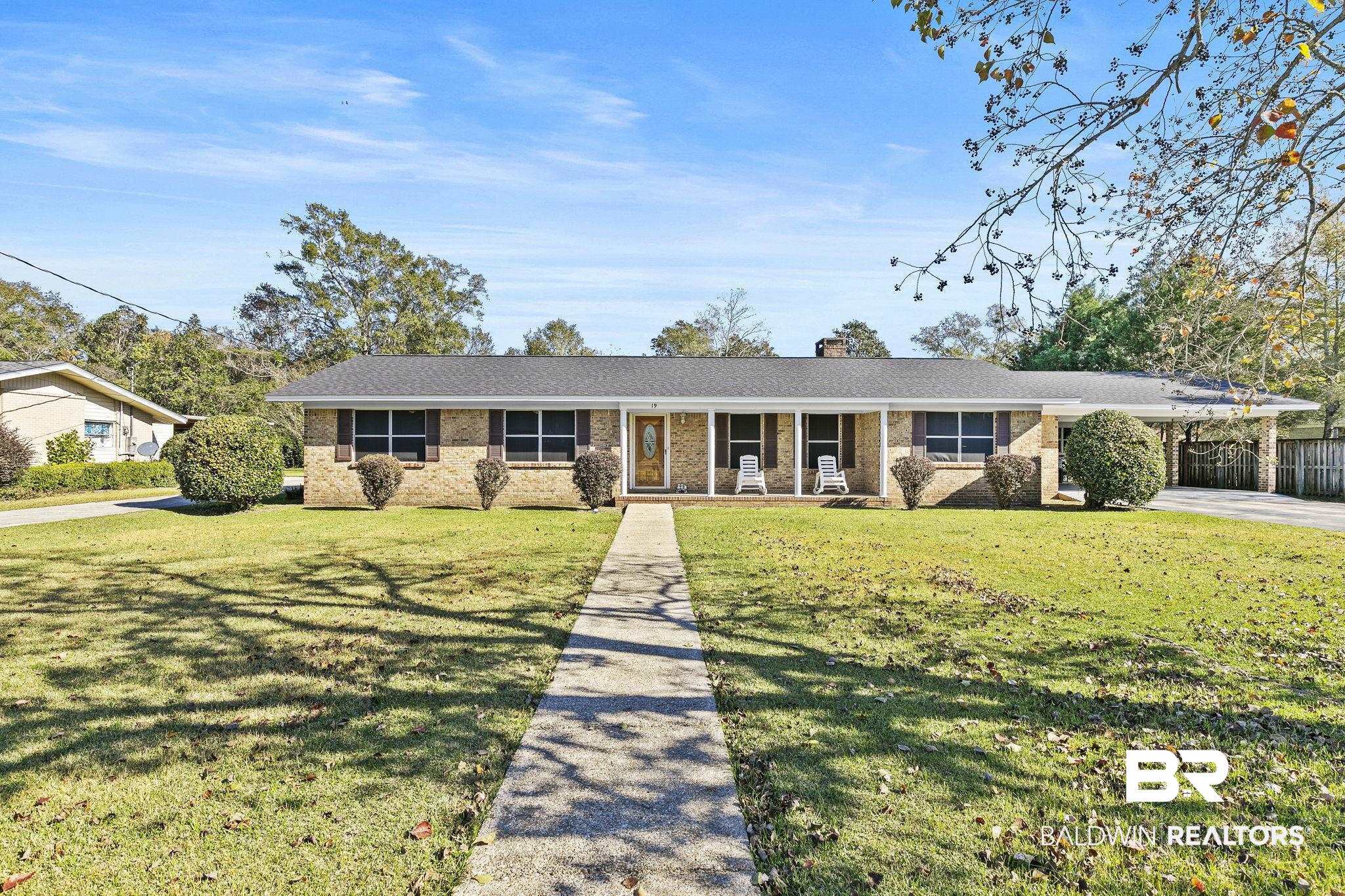 19 Rollins Place