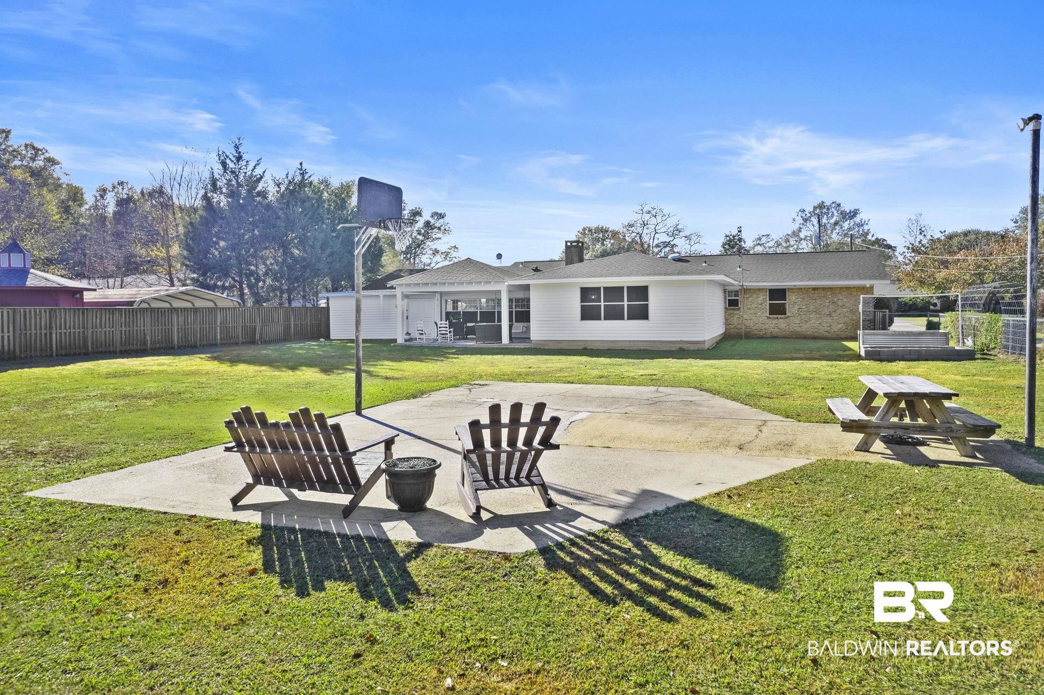 19 Rollins Place