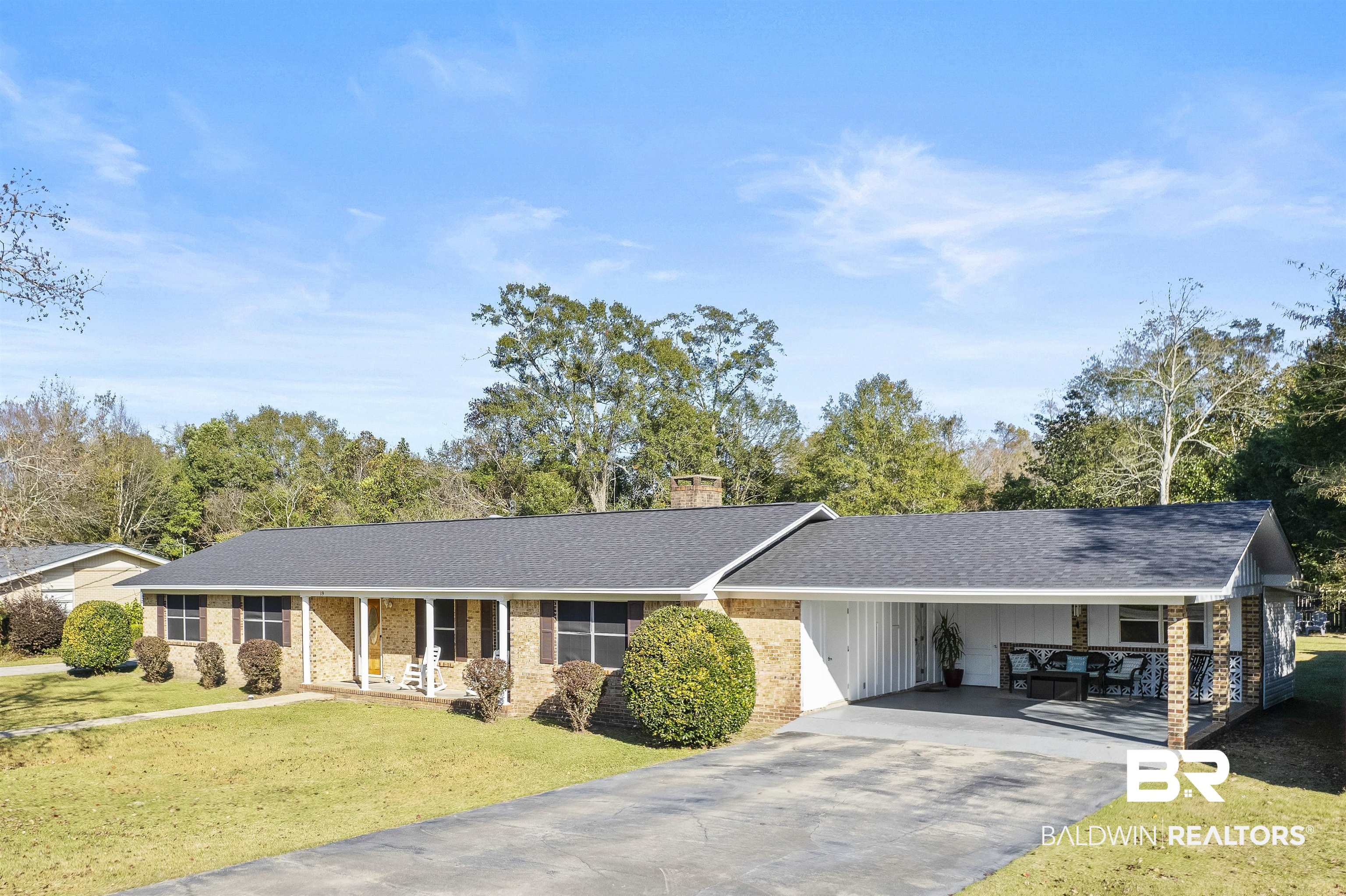 19 Rollins Place