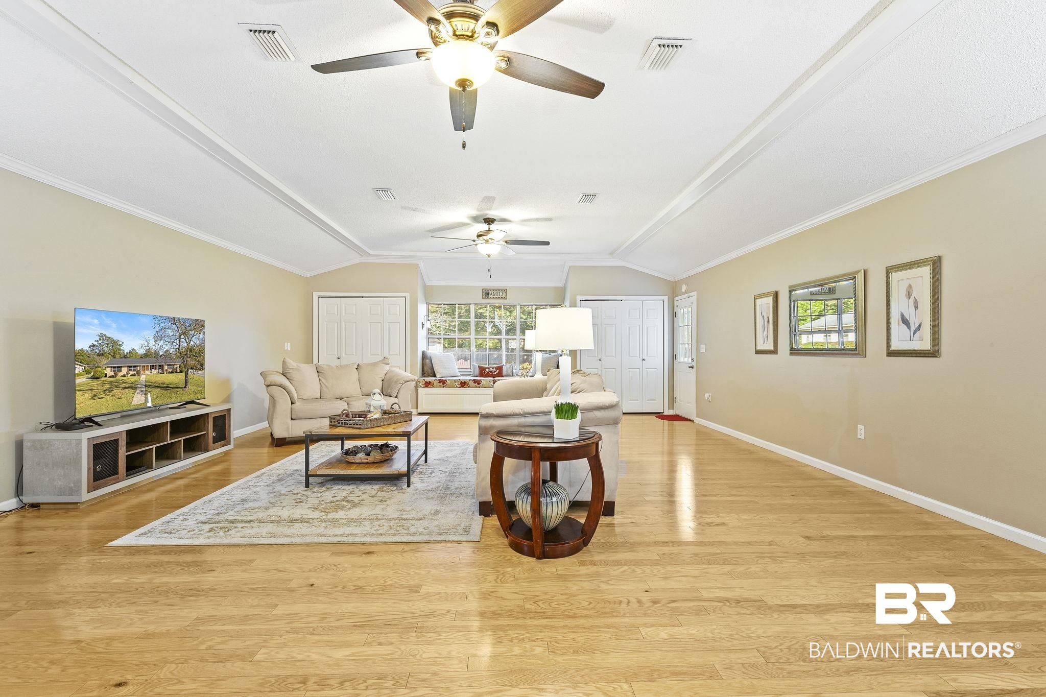 19 Rollins Place