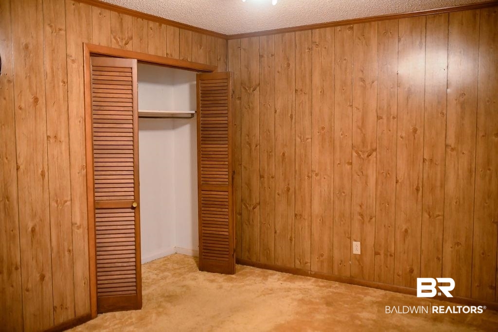 537 Lowery Road