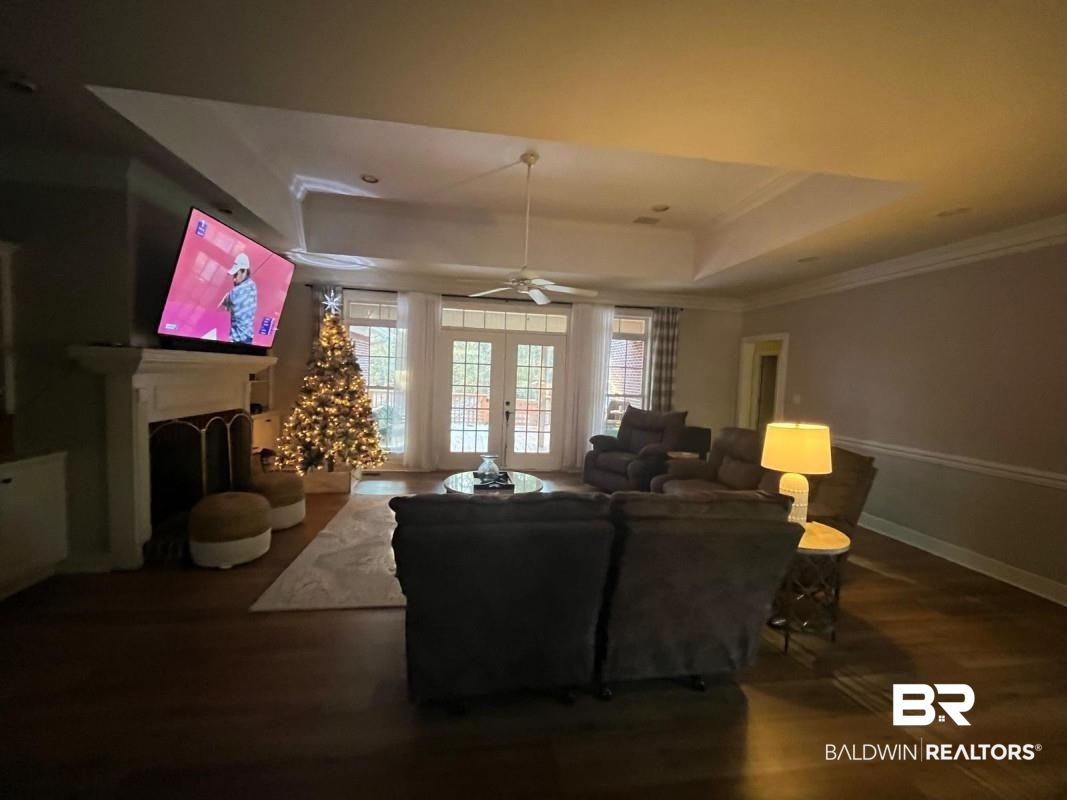 1746 Woodridge Drive