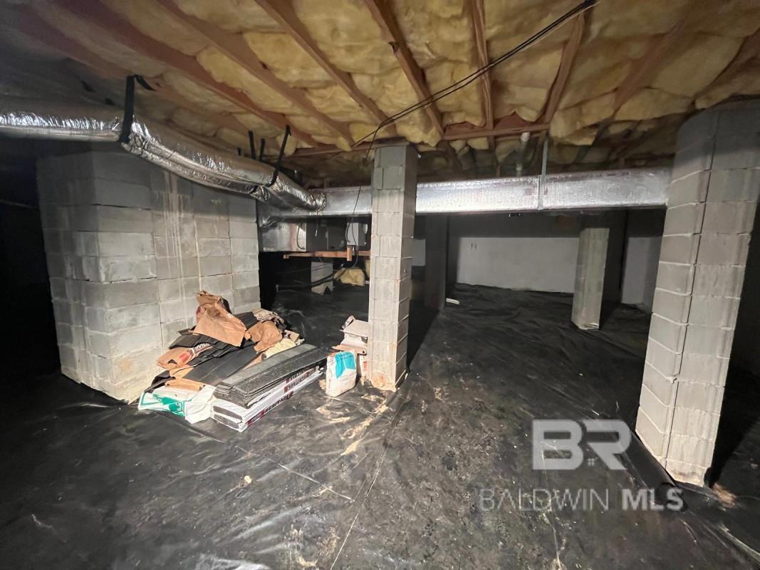 1746 Woodridge Drive