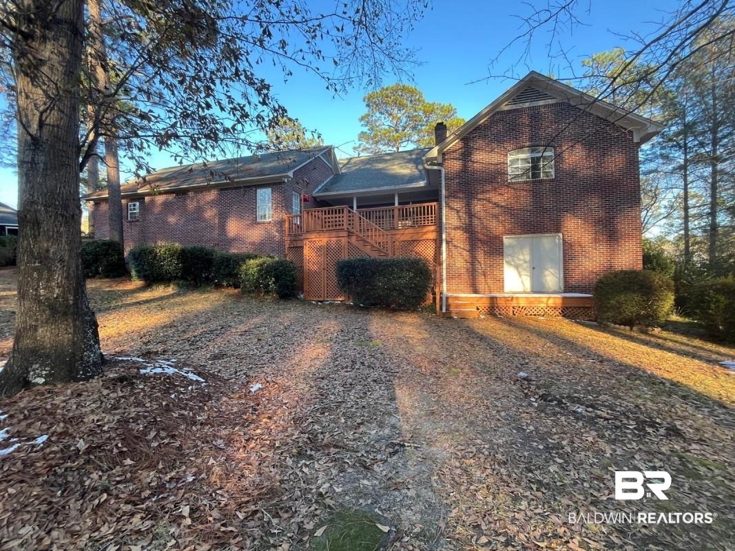 1746 Woodridge Drive