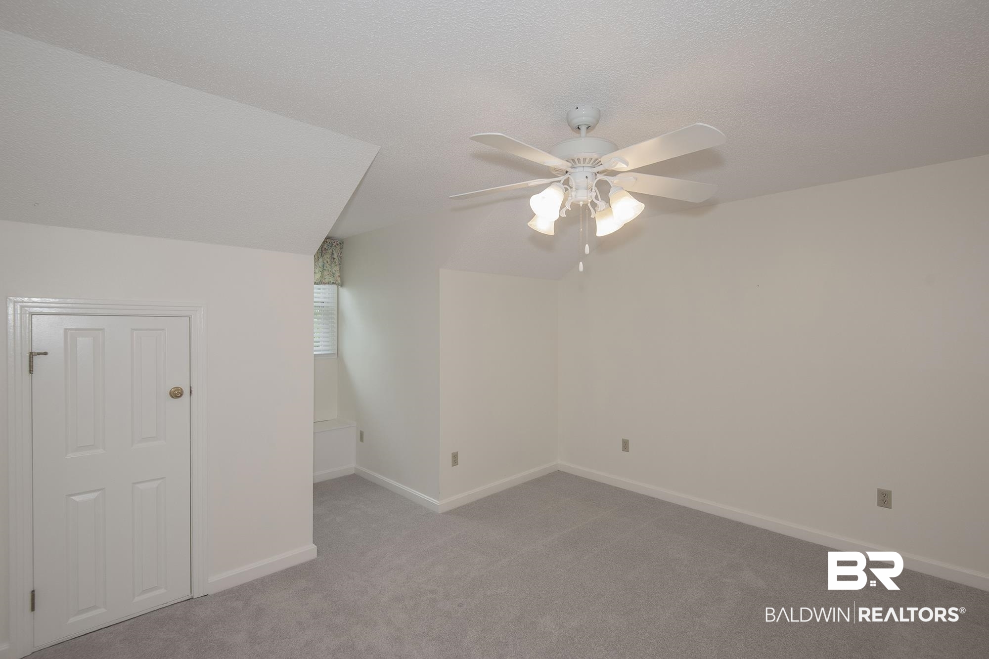 707 Bob White Drive