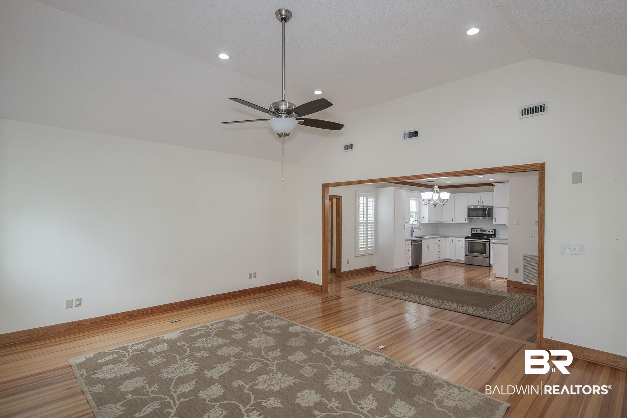 707 Bob White Drive
